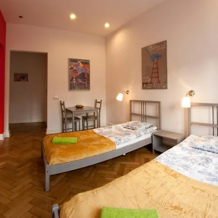 Bagatela Stare 3*
