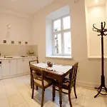 Bagatela Stare 3*