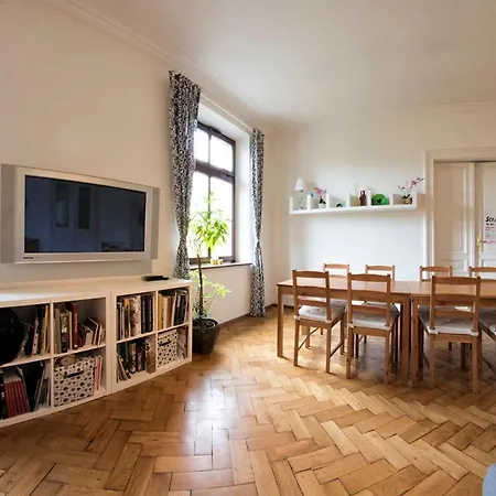 Bagatela Stare 3* Kraków